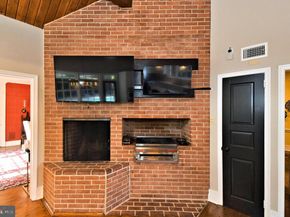 951 Frazier, Rydal PA 19046