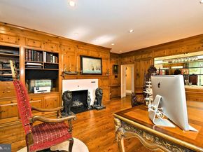 951 Frazier, Rydal PA 19046