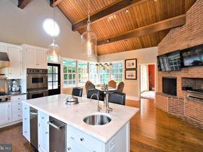 951 Frazier, Rydal PA 19046