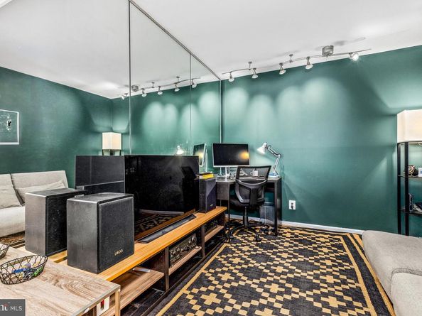 1001 26TH Street NW 306, Washington DC 20037
