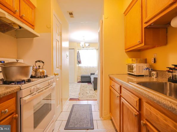 609 Edison Avenue 609E, Philadelphia PA 19116