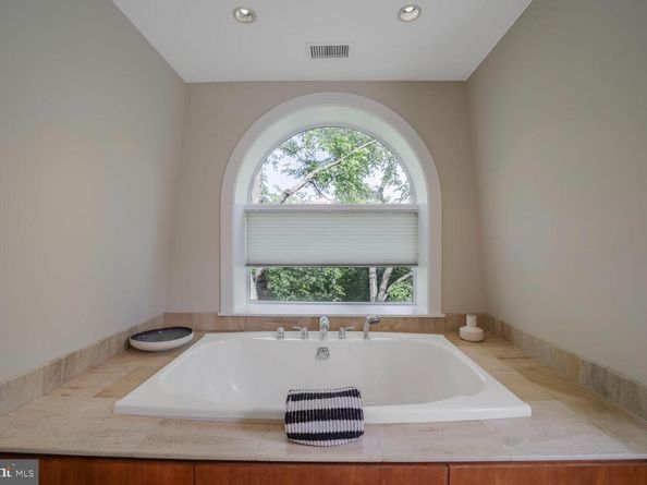 1752 17TH Street NW, Washington DC 20009