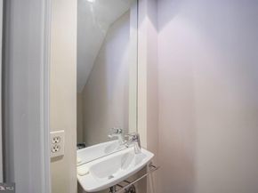 1752 17TH Street NW, Washington DC 20009