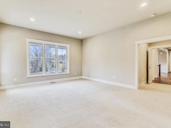 3913 Victoria Oaks Trail, Annandale VA 22003