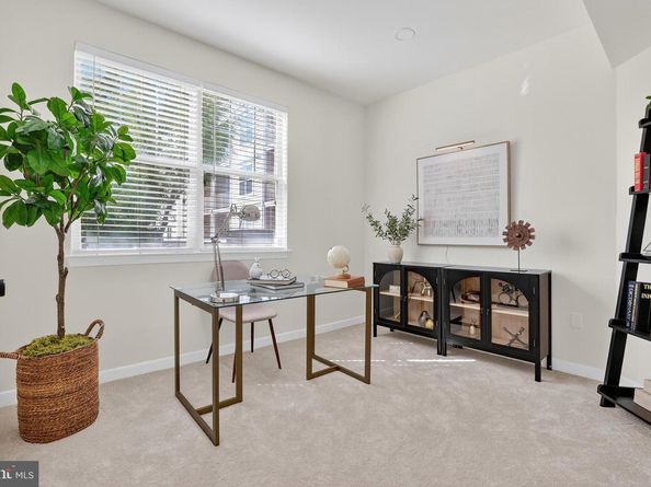 1625 International Drive 101, Mclean VA 22102