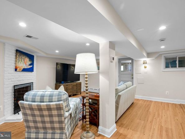 4427 Iowa Avenue NW, Washington DC 20011