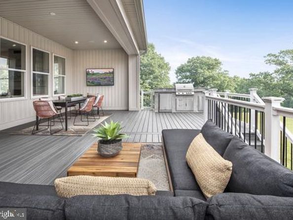 212 Gerry Way 250, Ambler PA 19002