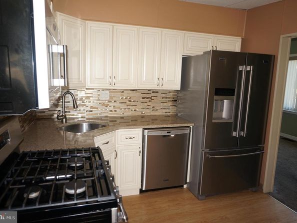 1029 Grant Avenue, Philadelphia PA 19115