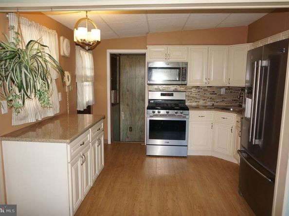 1029 Grant Avenue, Philadelphia PA 19115