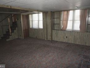 1029 Grant Avenue, Philadelphia PA 19115