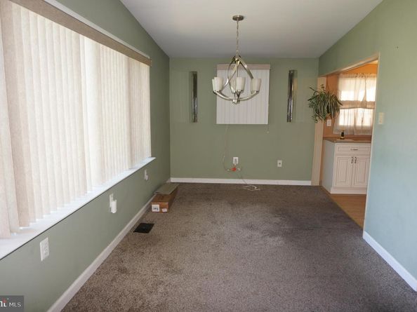 1029 Grant Avenue, Philadelphia PA 19115