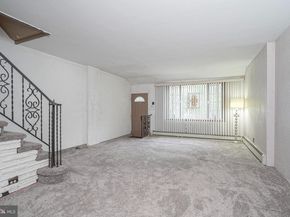 942 Johnston Street, Philadelphia PA 19148