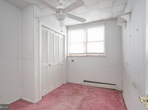 942 Johnston Street, Philadelphia PA 19148