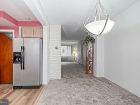 942 Johnston Street, Philadelphia PA 19148