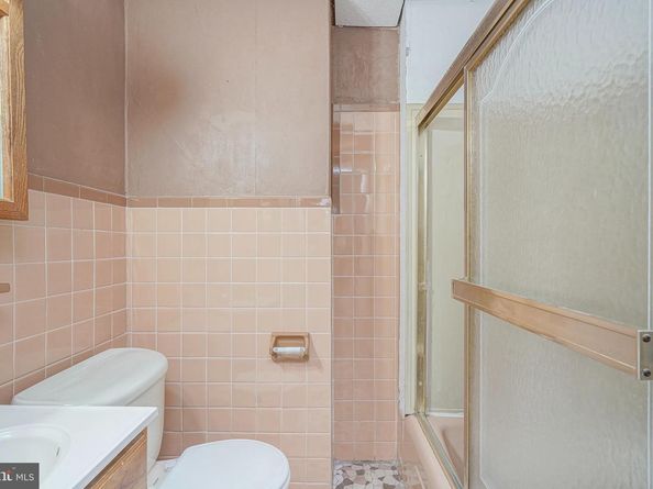 942 Johnston Street, Philadelphia PA 19148