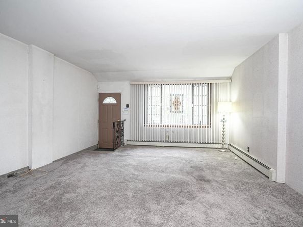 942 Johnston Street, Philadelphia PA 19148