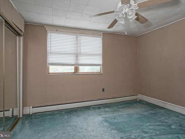 942 Johnston Street, Philadelphia PA 19148