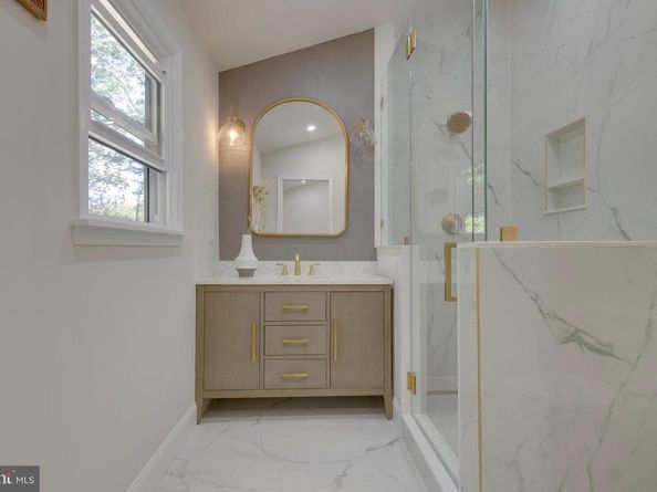 388 Ballytore Circle, Wynnewood PA 19096
