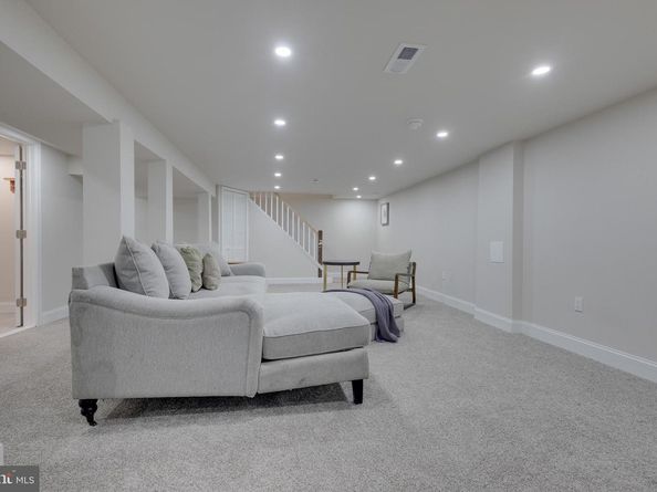 388 Ballytore Circle, Wynnewood PA 19096