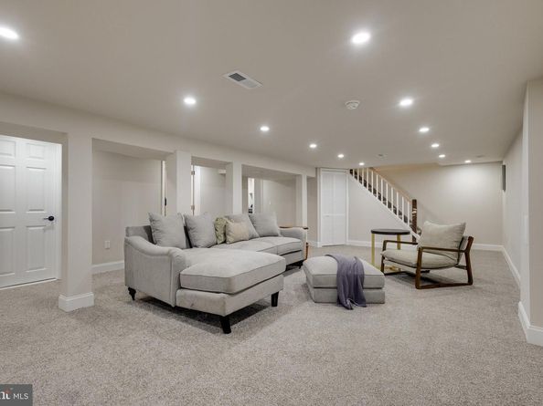 388 Ballytore Circle, Wynnewood PA 19096