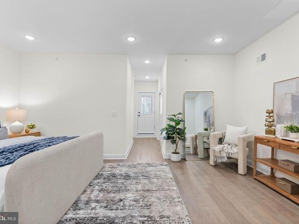107 Ellsworth Street, Philadelphia PA 19147