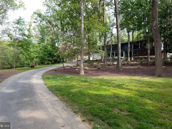 1335 N Pegram Street N, Alexandria VA 22304