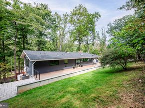1335 N Pegram Street N, Alexandria VA 22304