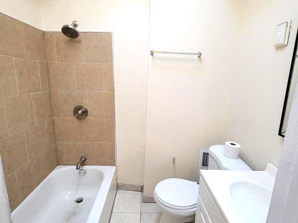 2705 S Darien Street, Philadelphia PA 19148