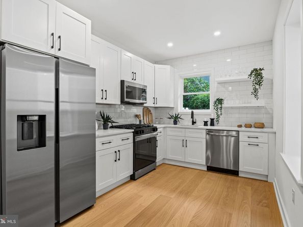 870 N Bucknell Street, Philadelphia PA 19130