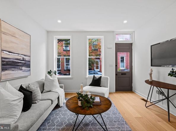 870 N Bucknell Street, Philadelphia PA 19130