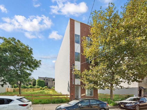 1950 N 6TH Street 2, Philadelphia PA 19122