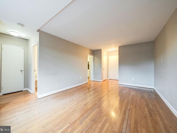 1111 Arlington Boulevard 317, Arlington VA 22209