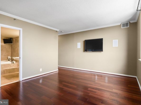 5505 Seminary Road 2405N, Falls Church VA 22041