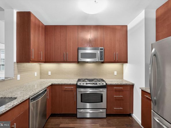 1425 Locust Street 15F, Philadelphia PA 19102