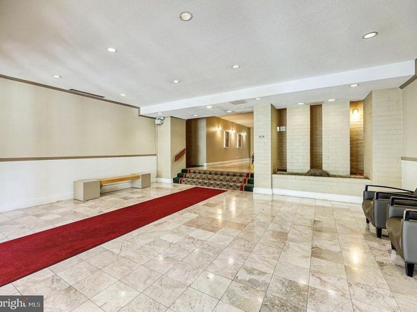 3100 S Manchester Street 1128, Falls Church VA 22044