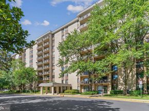 3100 S Manchester Street 1128, Falls Church VA 22044