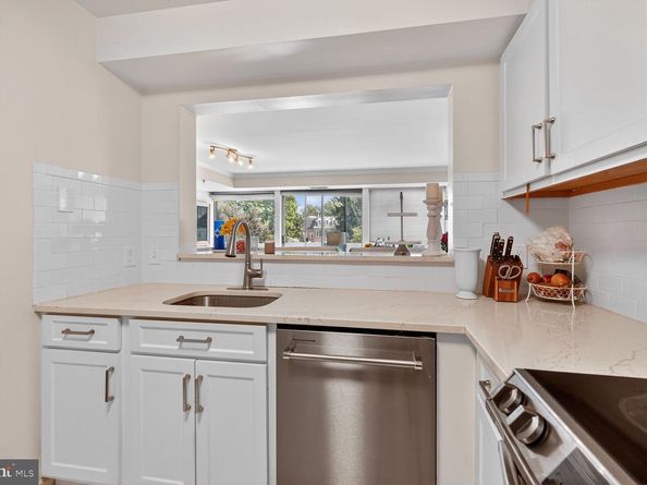 5450 Whitley Park Terrace 209, Bethesda MD 20814