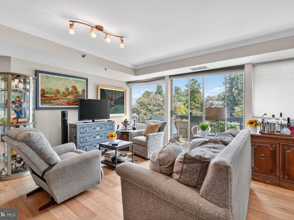 5450 Whitley Park Terrace 209, Bethesda MD 20814