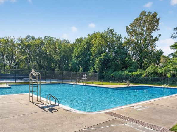 5450 Whitley Park Terrace 209, Bethesda MD 20814