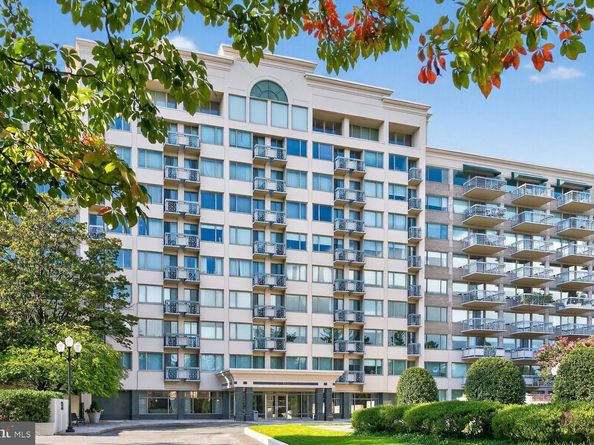 5450 Whitley Park Terrace 209, Bethesda MD 20814