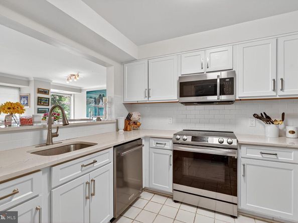 5450 Whitley Park Terrace 209, Bethesda MD 20814
