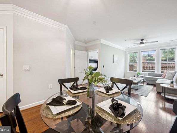 2101 Monroe N 107, Arlington VA 22207