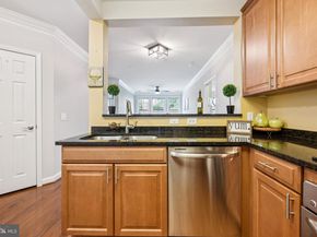 2101 Monroe N 107, Arlington VA 22207