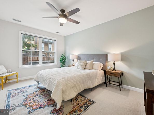 2101 Monroe N 107, Arlington VA 22207