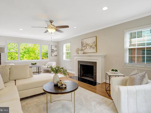 305 Kentucky Avenue, Alexandria VA 22305