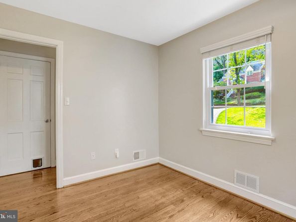 305 Kentucky Avenue, Alexandria VA 22305