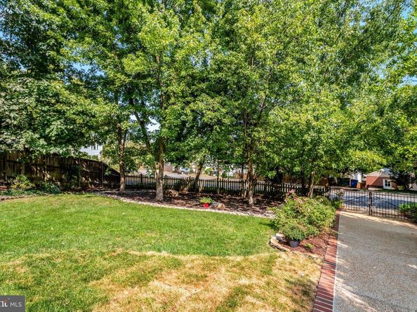 305 Kentucky Avenue, Alexandria VA 22305
