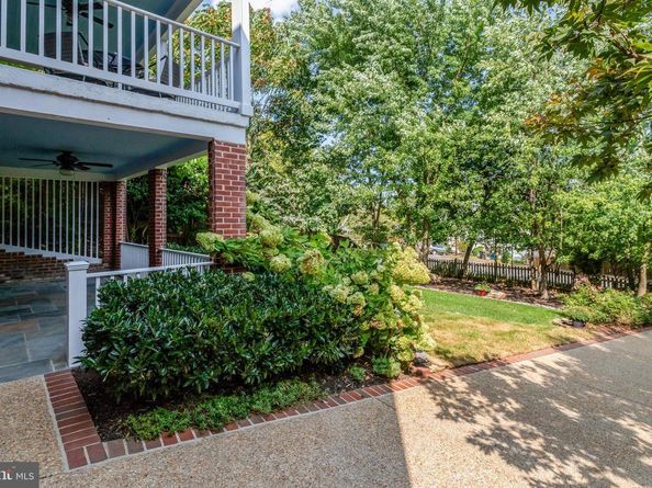 305 Kentucky Avenue, Alexandria VA 22305