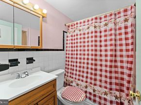 528 School House Lane, Willow Grove PA 19090