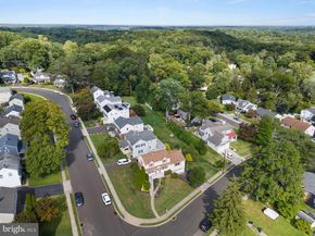 528 School House Lane, Willow Grove PA 19090
